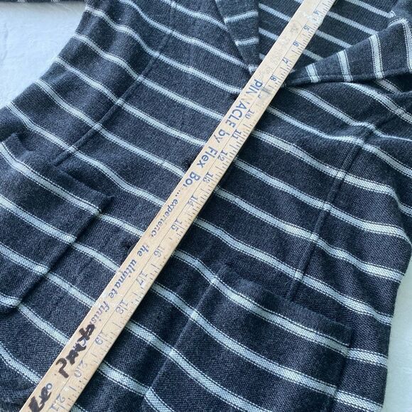 Tahari SWEATER BLAZER CARDIGAN GRAY MEDIUM - Picture 8 of 9